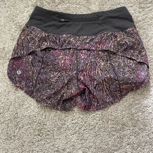 lululemon Speed Up mid- Rise Short 4” inseam